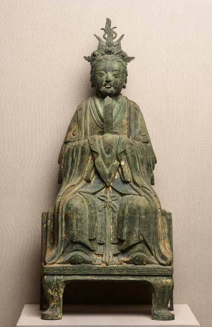 5关娘娘持笏板铜坐像，明万历四十四年（1616年），现藏于运城博物馆.jpg