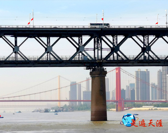 2 今日武汉，已有跨江大桥11座.jpg
