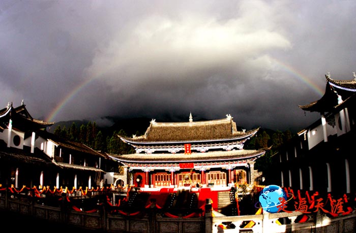 1 大理武庙开光盛典的清晨，一道绚丽的彩虹横跨苍山.jpg